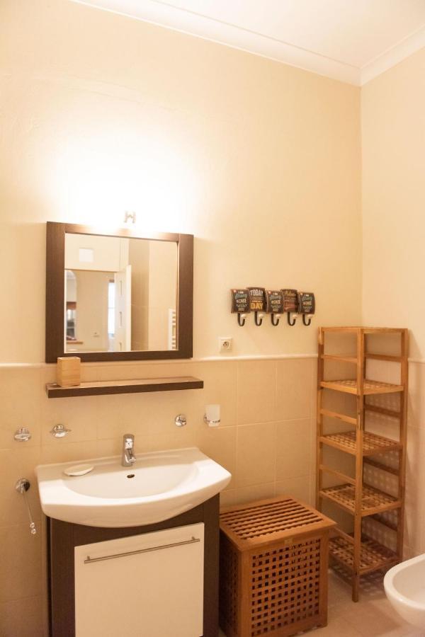 Velky Apartman บราติสลาวา ภายนอก รูปภาพ